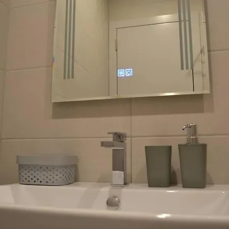 Modern Center 2 Bedroom Daire Sofya
